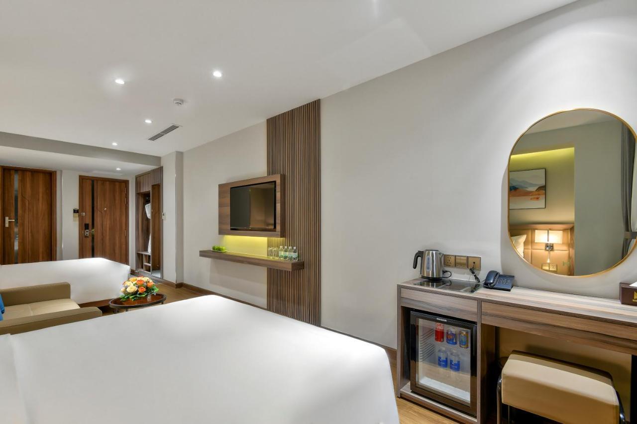 Maris Hotel На Транг Екстериор снимка
